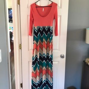 Auditions Long Chevron Maxi Dress - Size M